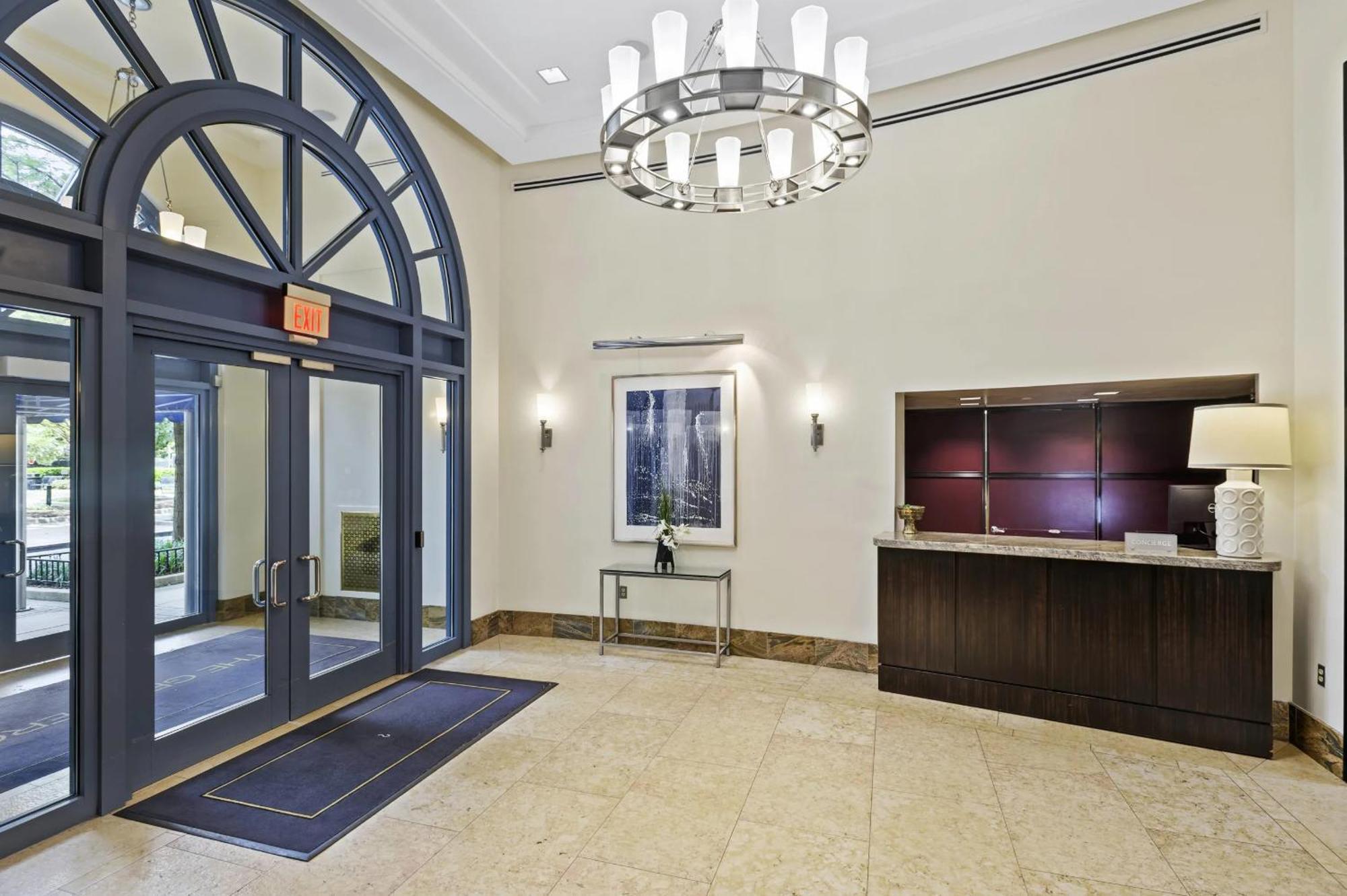 Bright And Cozy Apartment Near Pentagon City Арлингтон Экстерьер фото